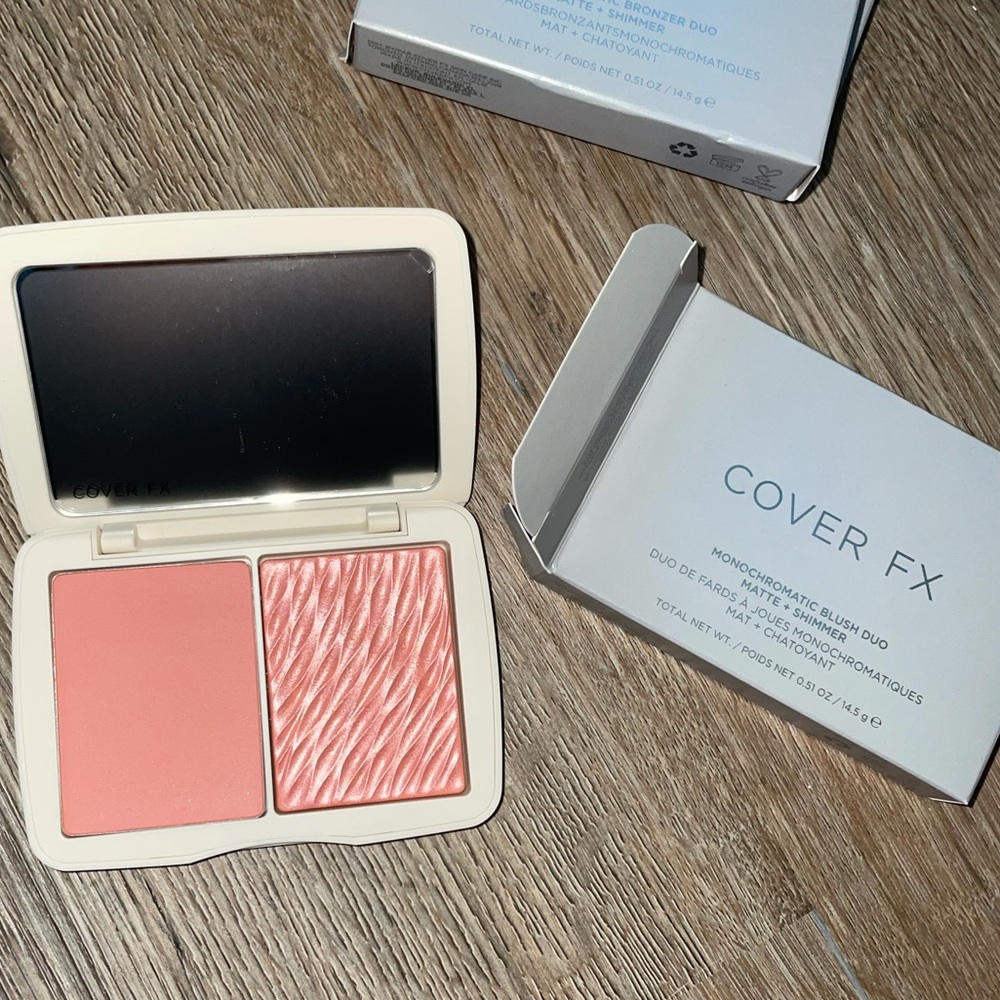 COVER FX monochromatic blush duo in pink dahlia